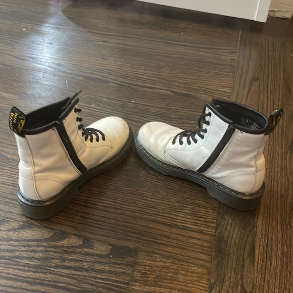 White Dr Martens booties - Picture 5 of 6